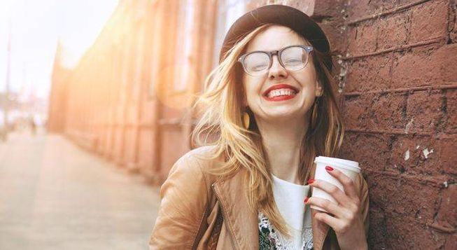 Top 5 advantages of Coffee, Health benefits of Coffee, Reasons for drinking coffee, coffee makes you feel happier