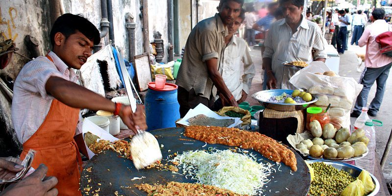 top 10 street food in mumbai